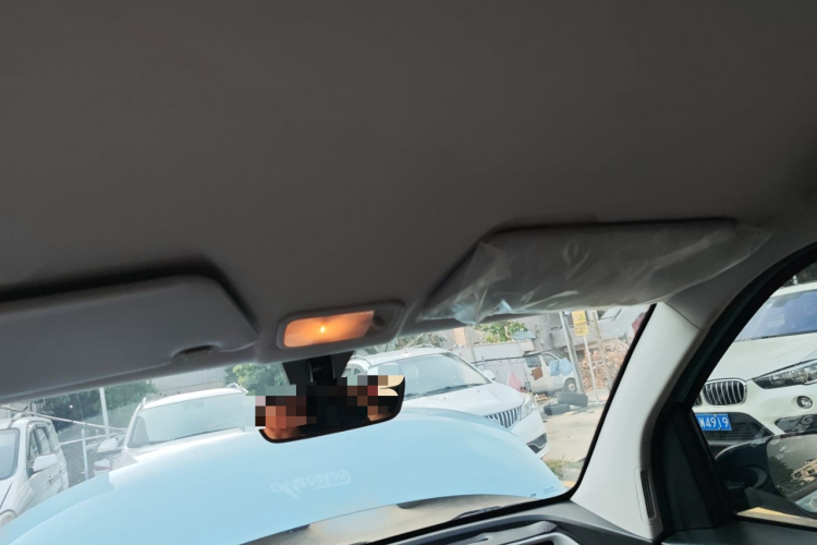 五菱汽车 宏光MINIEV 2022款 悦享款 三元锂中控内饰22