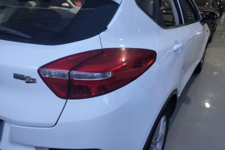 吉利汽车 帝豪GS 2016款 优雅版 1.3T 自动领尚型车身外观6006