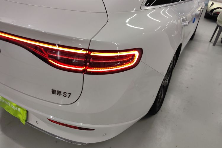 鸿蒙智行 智界S7 2025款 855km Max车身外观6006