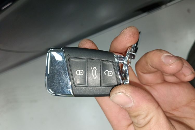 大众 迈腾 2019款 330TSI DSG 领先型 国VI中控内饰7001