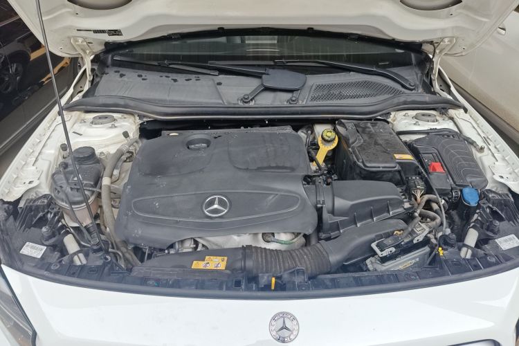 奔驰GLA 2016款 GLA 200 动感型机舱底盘24