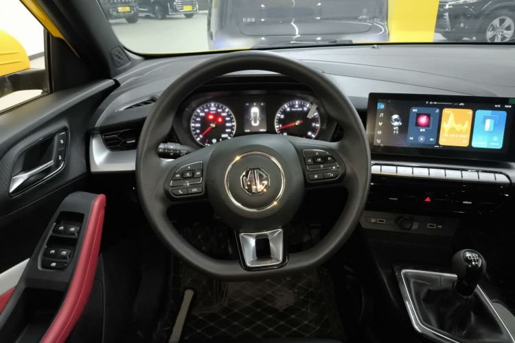 名爵 MG5 2021款 180DVVT 手动青春豪华版中控内饰13