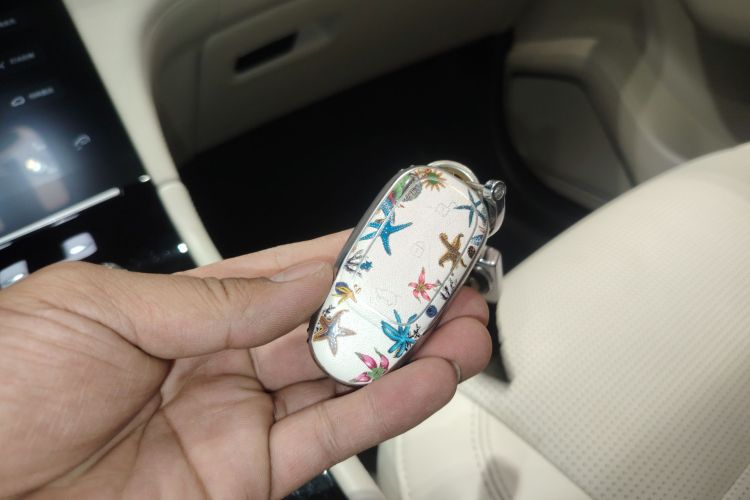 理想汽车 理想ONE 2021款 增程6座版中控内饰11