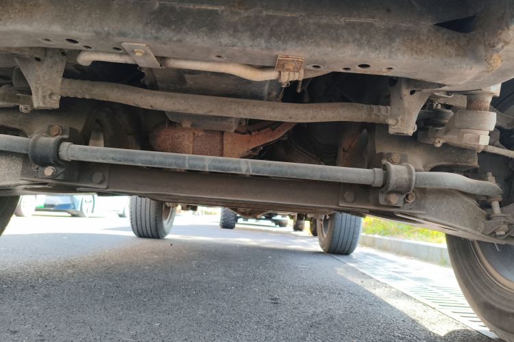 北京越野 北京BJ40 2016款 2.0T 手动两驱尊贵版局部细节9008