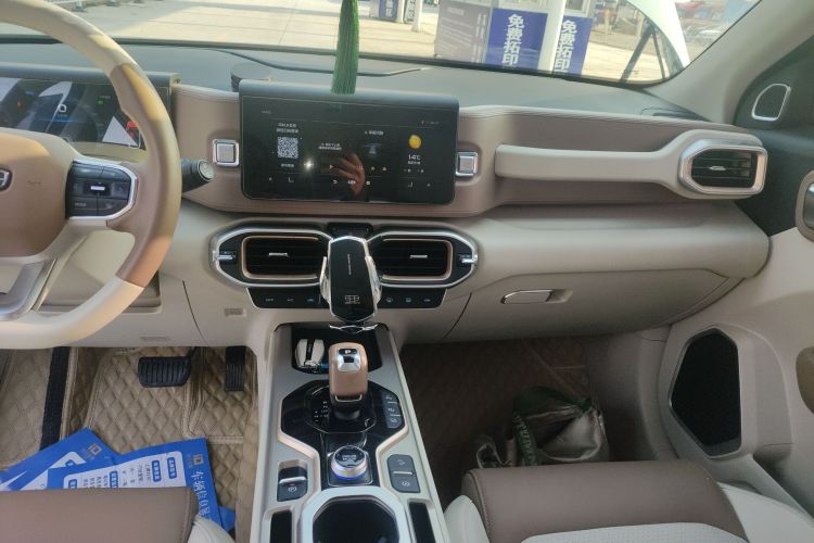 吉利汽车 吉利icon 2022款 1.5TD 青鸢限量款中控内饰16