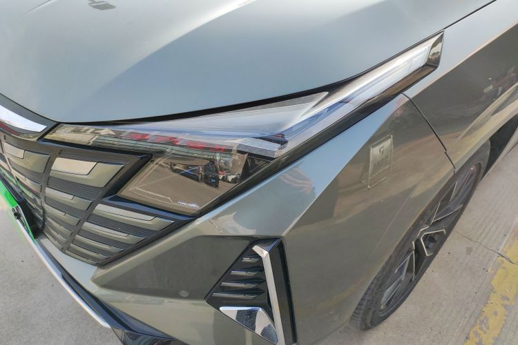 长安UNI-Z新能源 2024款 蓝鲸智电iDD 125km 卓越型局部细节36