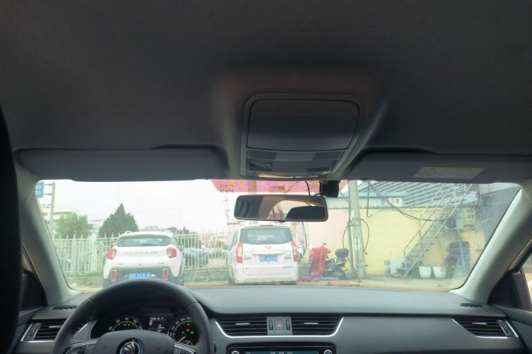 斯柯达 明锐 2019款 1.5L 自动舒适版局部细节22