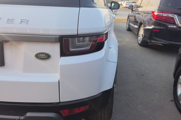 路虎 揽胜极光 2018款 240PS SE 智耀版车身外观9