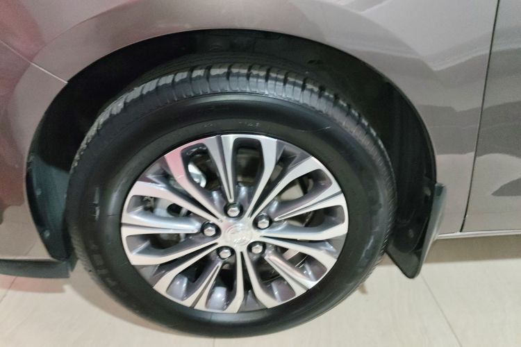 别克GL8 2020款 陆上公务舱 652T 舒适型车身外观6007