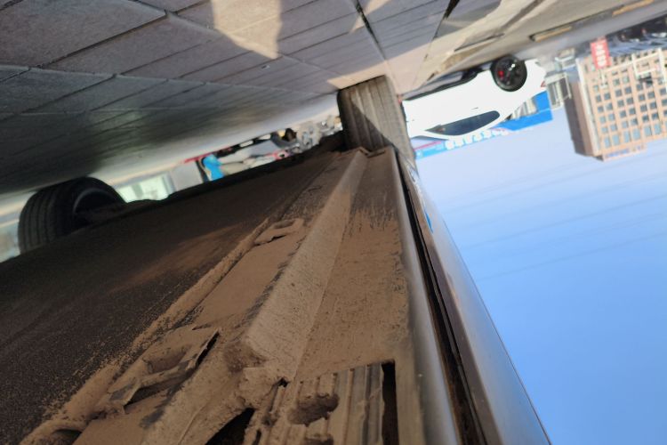 红旗E-HS9 2021款 510km 旗领版 四座局部细节9001