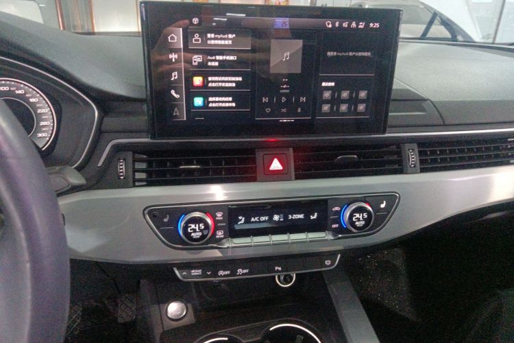 奥迪A4L 2023款 40 TFSI 时尚动感型中控内饰16