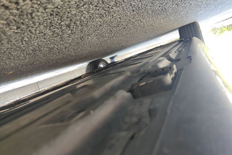 奔驰E级 2018款 改款 E 300 L 豪华型局部细节9003