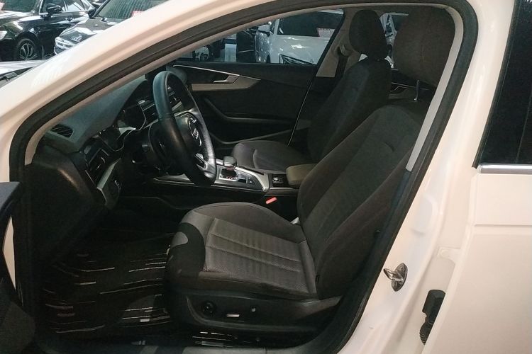 奥迪A4L 2019款 40 TFSI 进取型 国VI局部细节19