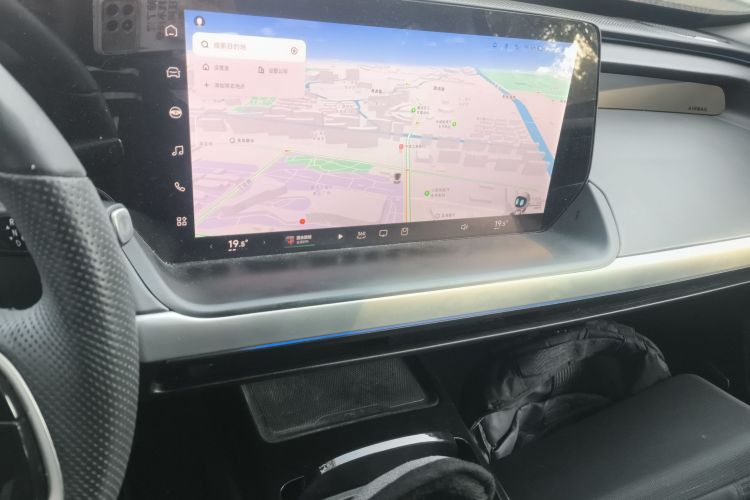 小鹏P7 2020款 670E中控内饰16