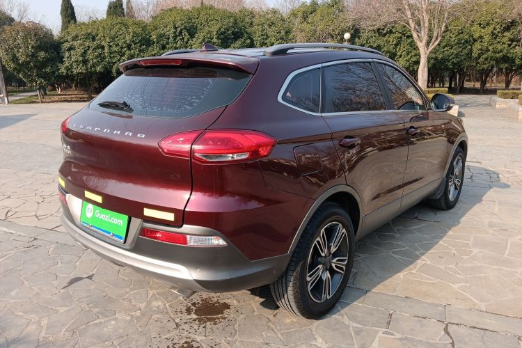 猎豹汽车 猎豹CS10 2017款 1.5T CVT尊贵型车身外观7