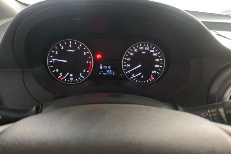 江淮瑞风 瑞风M3 2019款 PLUS 创客版 1.8L 豪华型中控内饰14