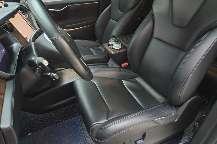 特斯拉 2017款 Model X 100D 长续航版局部细节19