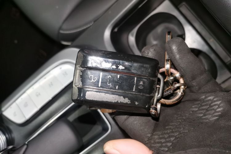 坦克300 2023款 2.0T 铁骑02中控内饰11