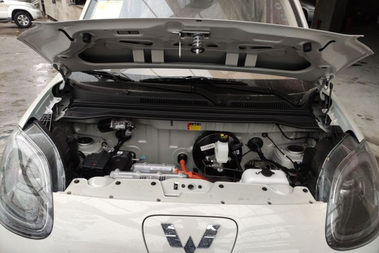 五菱汽车 宏光MINIEV 2025款 四门版 进阶款机舱底盘24