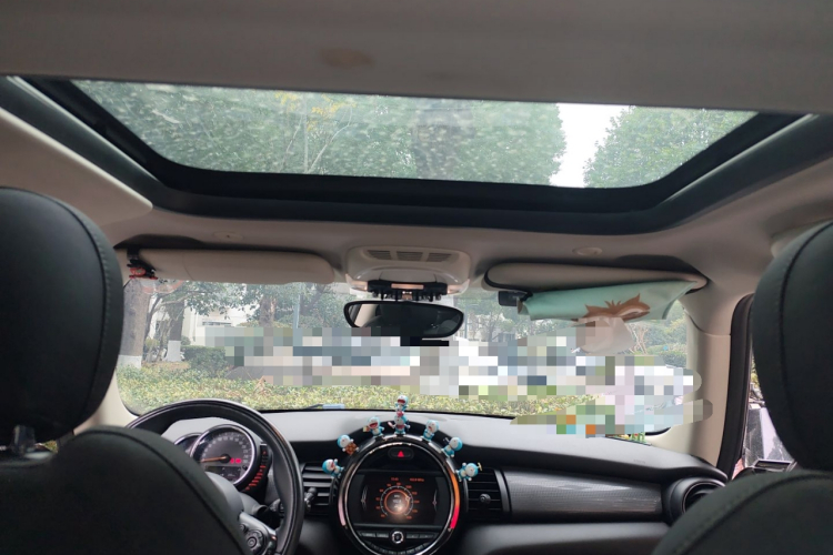 MINI 2016款 1.5T COOPER中控内饰22