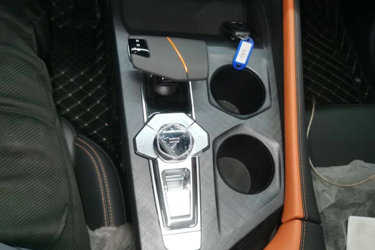 长安UNI-V 智电iDD 2023款  智电iDD 1.5T 113km智趣型（飞快版）中控内饰18