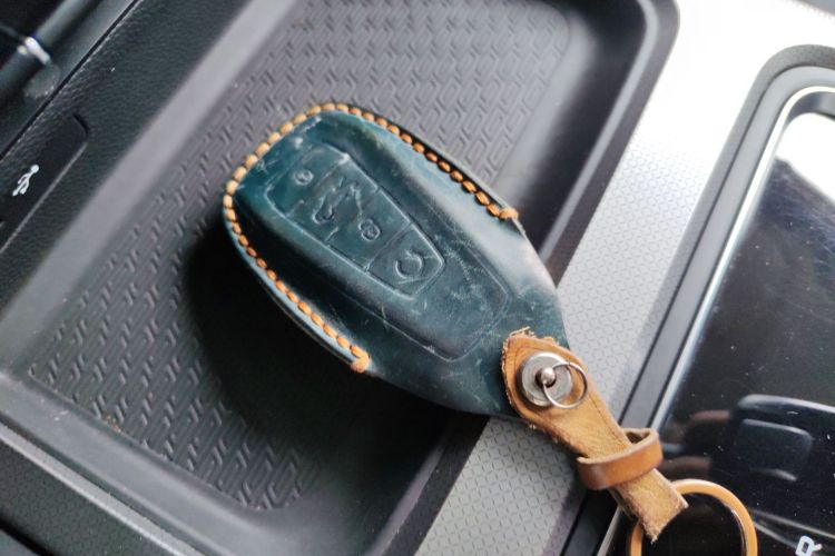 吉利汽车 豪越 2020款 1.8TD DCT旗舰型 7座中控内饰11