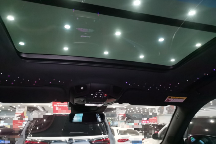 玛莎拉蒂 Levante 2022款 3.0T Modena中控内饰22