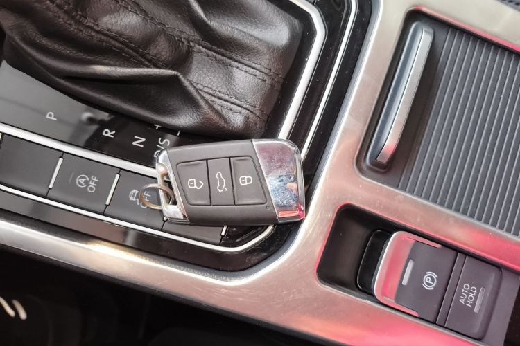 大众 迈腾 2018款 330TSI DSG 领先型中控内饰7001