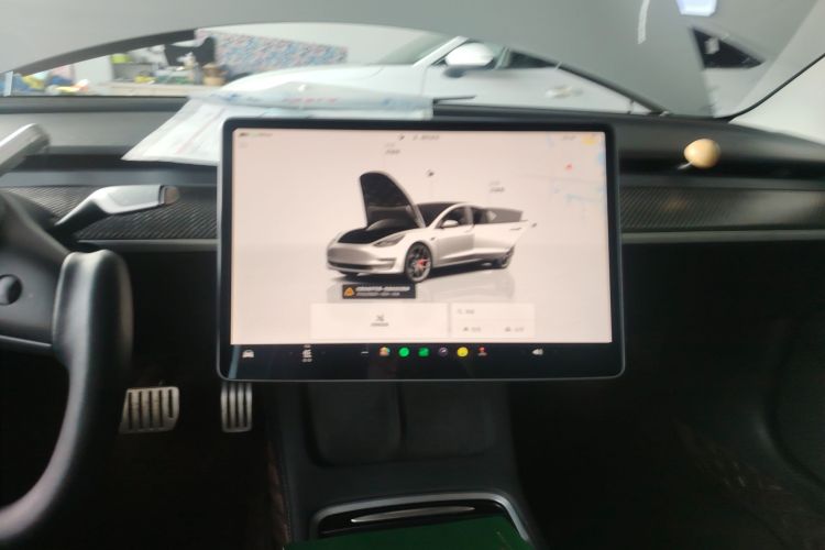 特斯拉 Model 3 2022款 Performance高性能全轮驱动版中控内饰16