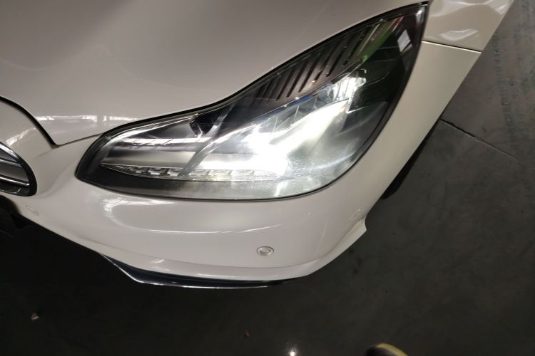 奔驰E级 2014款 E 300 L 运动型局部细节36