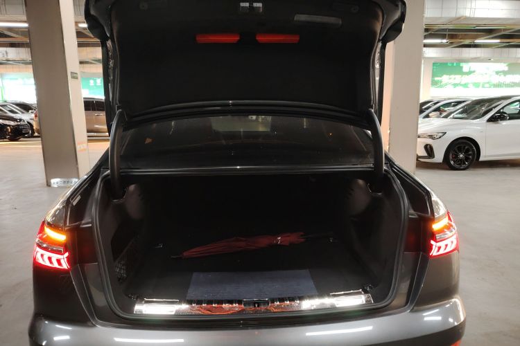 奥迪A6L 2020款 45 TFSI 臻选动感型局部细节23