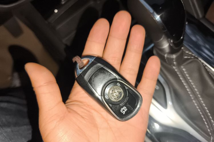 别克 君威 2019款 20T 精英型 国V中控内饰7001