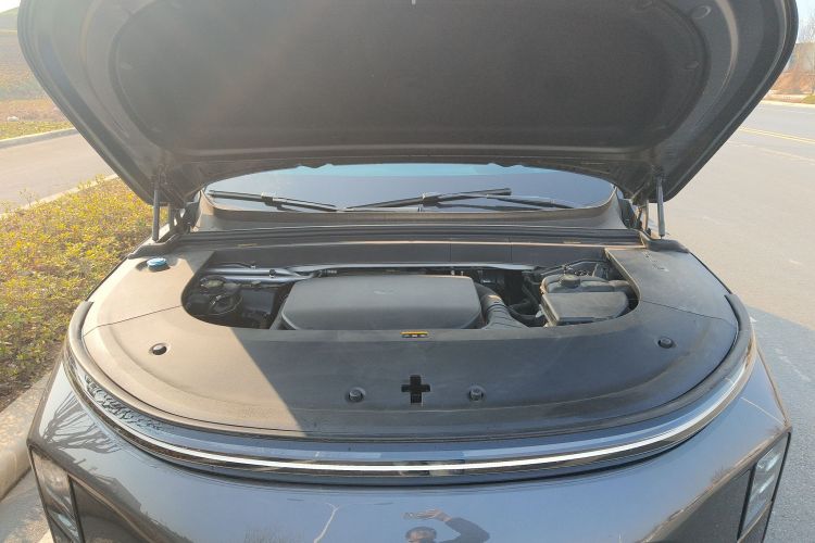 理想汽车 理想L6 2024款 Pro机舱底盘24