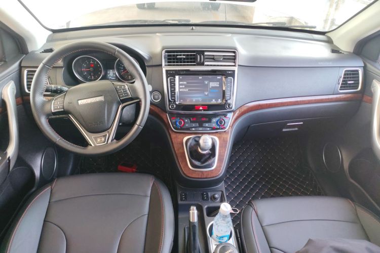 哈弗H6 2017款 红标 运动版 1.5T 手动两驱精英型中控内饰7002