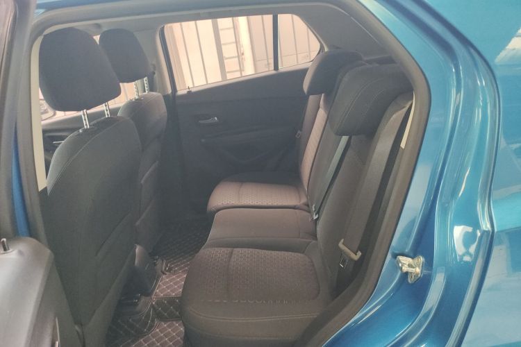 雪佛兰 创酷 2014款 1.4T 自动两驱舒适型中控内饰21