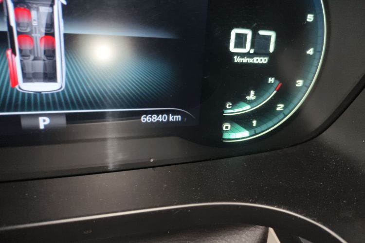 荣威iMAX8 2022款 400TGI 欢聚版中控内饰15