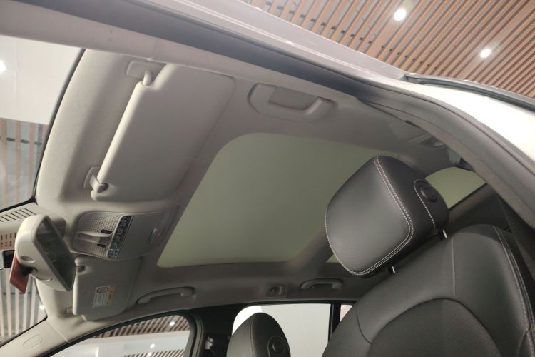 奔驰C级(进口) 2015款 C 200 旅行轿车局部细节22