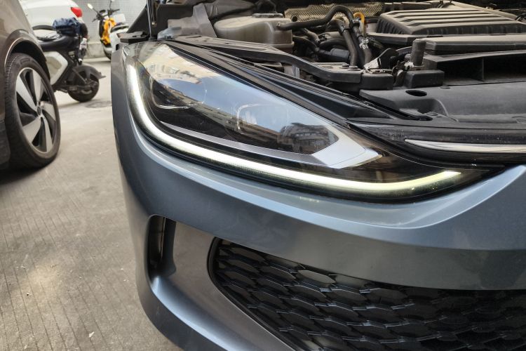 大众 2022款 凌渡L 280TSI DSG炫辣版车身外观8