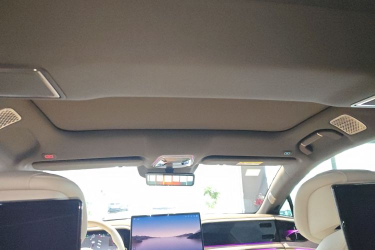 腾势Z9 2024款 1100km 四驱Ultra版中控内饰22