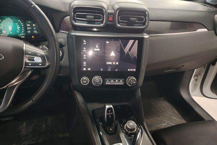 领克03 2020款 2.0TD 自动劲Pro版局部细节16