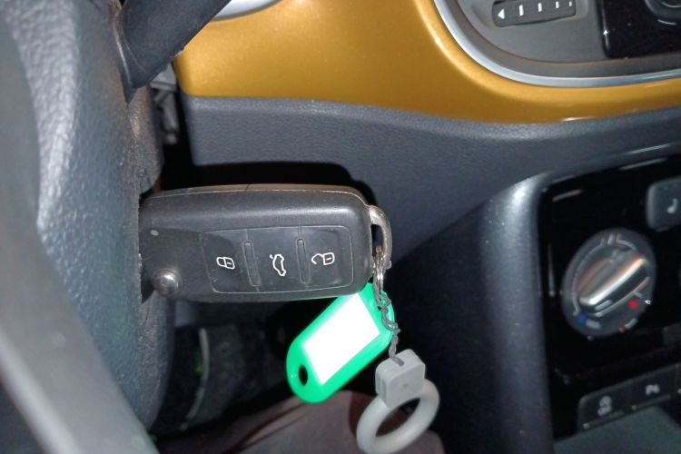 大众 甲壳虫 2017款 180TSI 沙丘越野版中控内饰7001