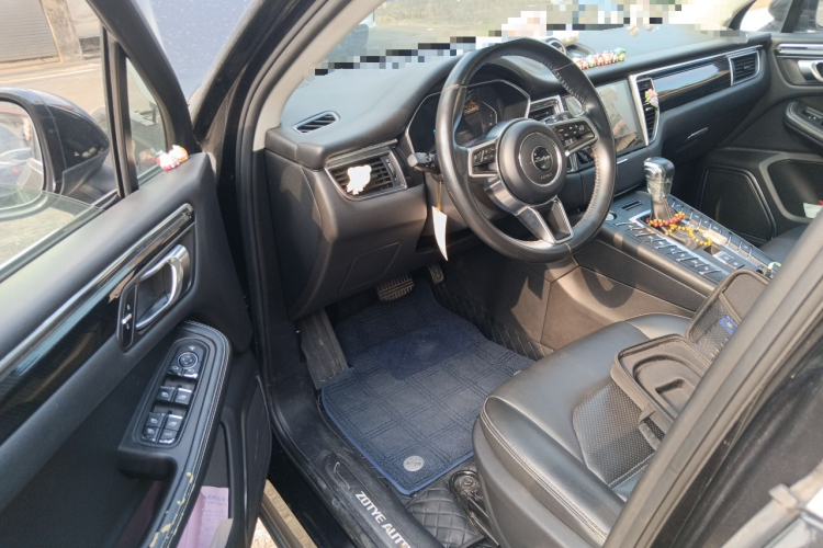 众泰SR9 2017款 2.0T 自动极致之梦版中控内饰20