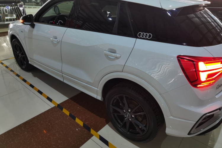 奥迪Q2L 2023款 35TFSI 进取动感型车身外观6003