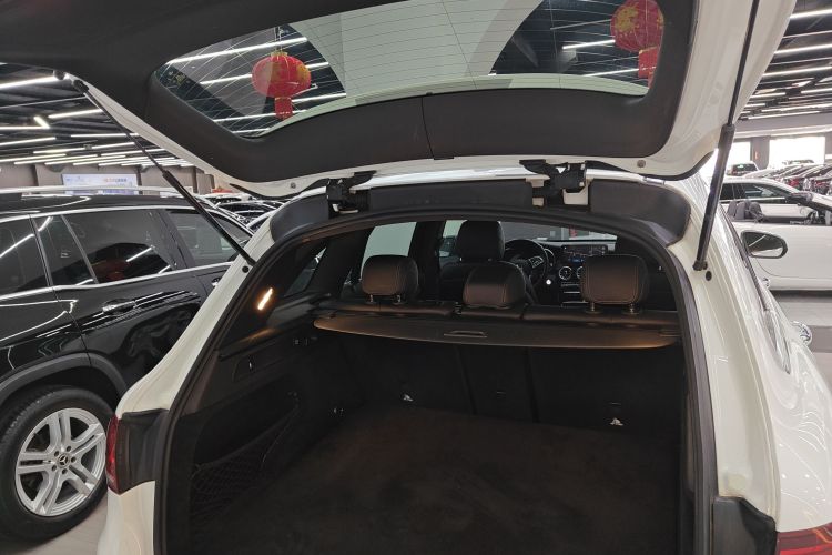 奔驰GLC 2020款 改款 GLC 260 L 4MATIC 动感型机舱底盘23