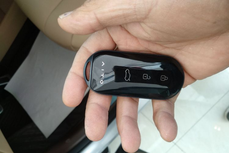 鸿蒙智行 问界M7 2024款 1.5T 后驱Plus版 6座中控内饰7001