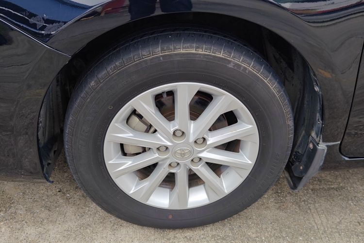 丰田 凯美瑞 2015款 双擎 2.5HG 豪华导航版车身外观6007