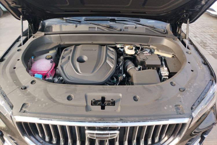 吉利汽车 星越L 2024款 2.0TD DCT EVO两驱长风版机舱底盘24