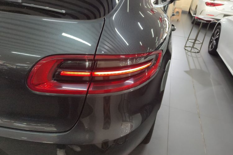 保时捷 2017款  Macan 2.0T车身外观9