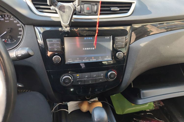 日产 逍客 2017款 2.0L CVT智享版 国V中控内饰16