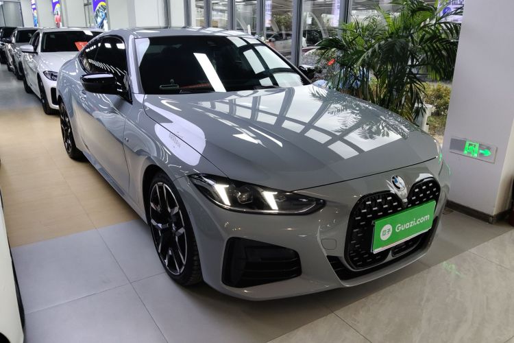 宝马4系 2024款 430i M运动曜夜套装车身外观3